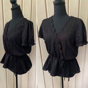 Stylish Short Sleeve Black Scalloped Collar Trim Blouse Top w/ Drawstring Waist